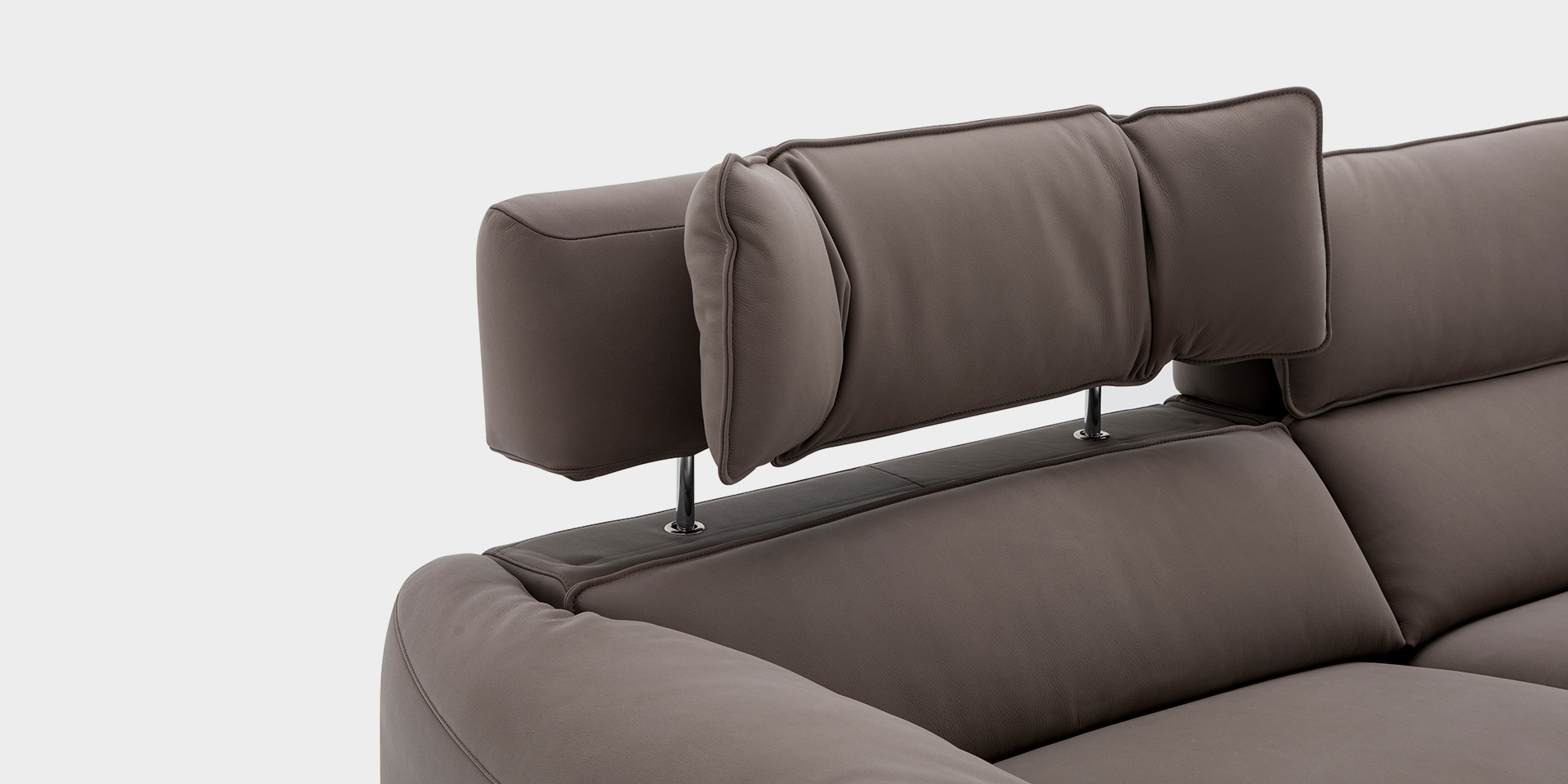 More comfort by height-adjustable headrests